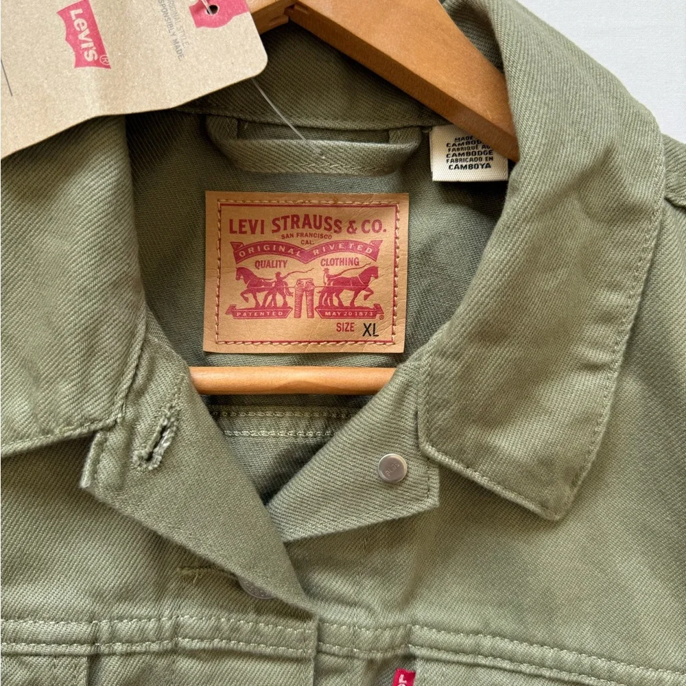 Levi's Olive Green Women's Jean Jacket - Picture 13 of 13